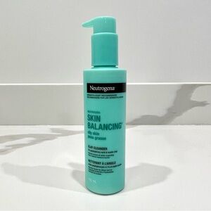 🟠5/$25 NEW Neutrogena Skin Balancing Clay Face Cleanser